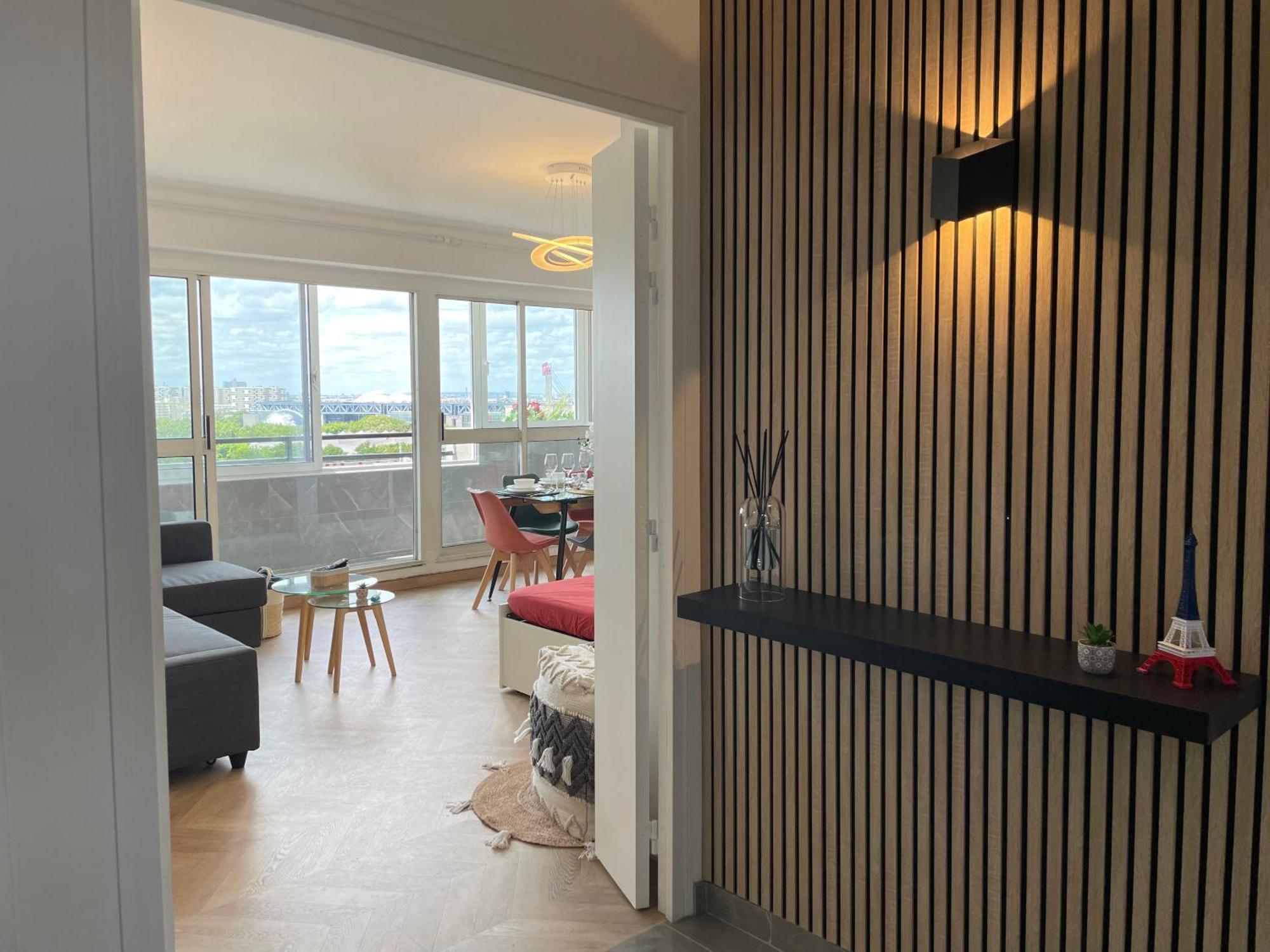 Paris Pantin Magnifique Appartement 4 Pieces De 108M2 Avec 2 Parking Interieur - Tres Cosy Pour 1 A 12 Personnes - Entierement Refait A Neuf Entire Apartment Luxurious And Warm - Pantin Paris 19 Eme Free Wifi Gratuit Exterior foto
