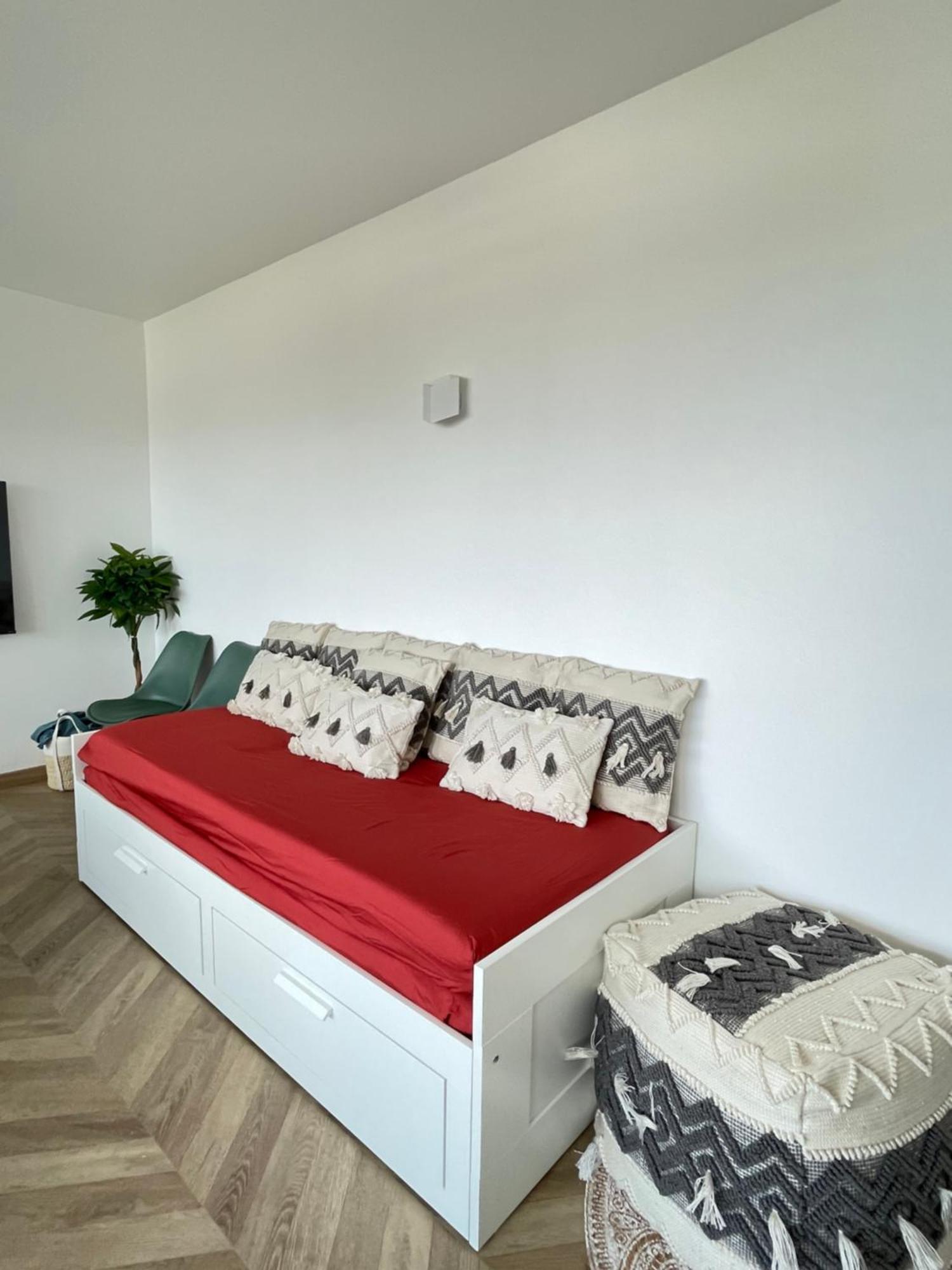 Paris Pantin Magnifique Appartement 4 Pieces De 108M2 Avec 2 Parking Interieur - Tres Cosy Pour 1 A 12 Personnes - Entierement Refait A Neuf Entire Apartment Luxurious And Warm - Pantin Paris 19 Eme Free Wifi Gratuit Exterior foto