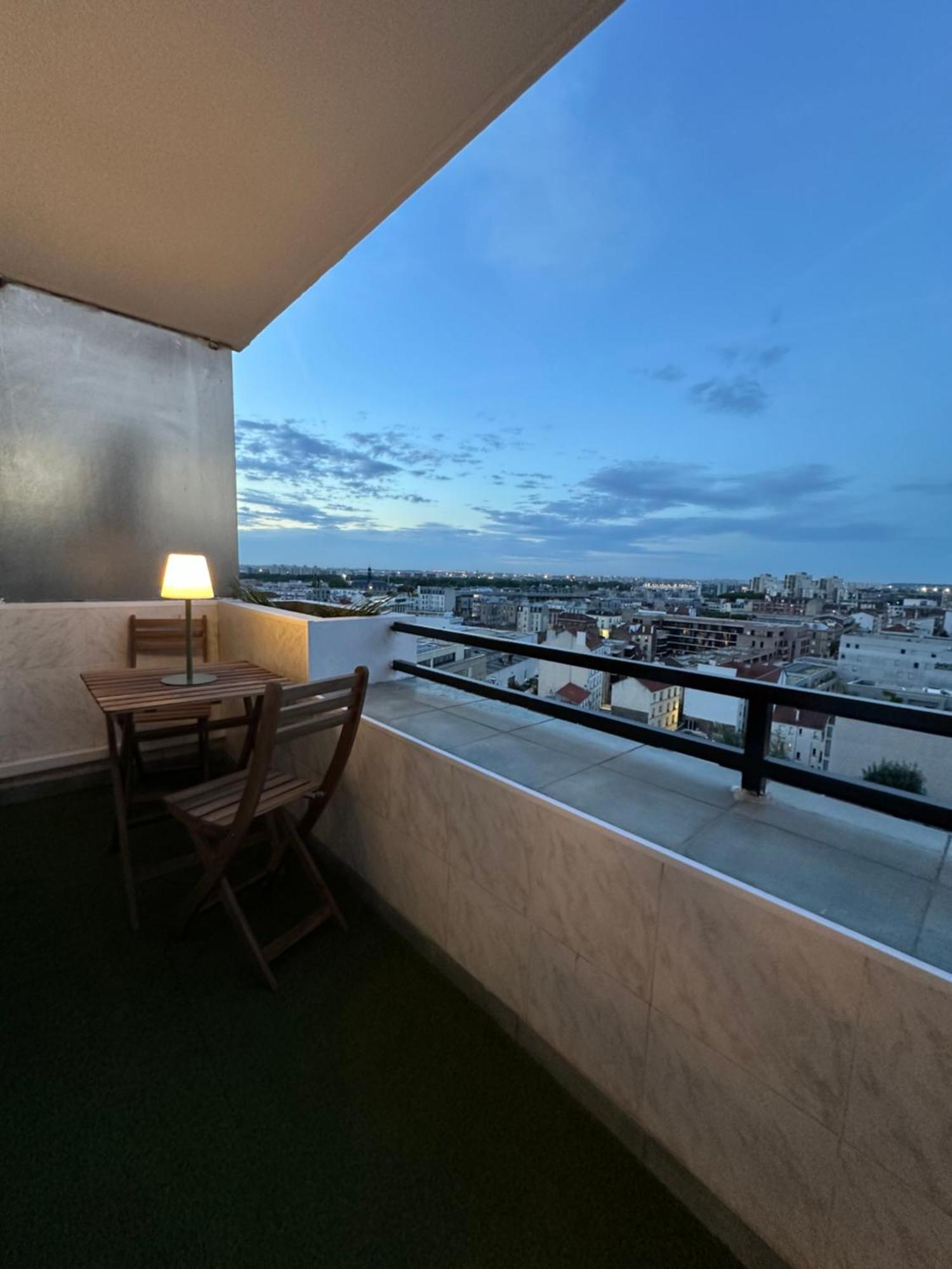 Paris Pantin Magnifique Appartement 4 Pieces De 108M2 Avec 2 Parking Interieur - Tres Cosy Pour 1 A 12 Personnes - Entierement Refait A Neuf Entire Apartment Luxurious And Warm - Pantin Paris 19 Eme Free Wifi Gratuit Exterior foto